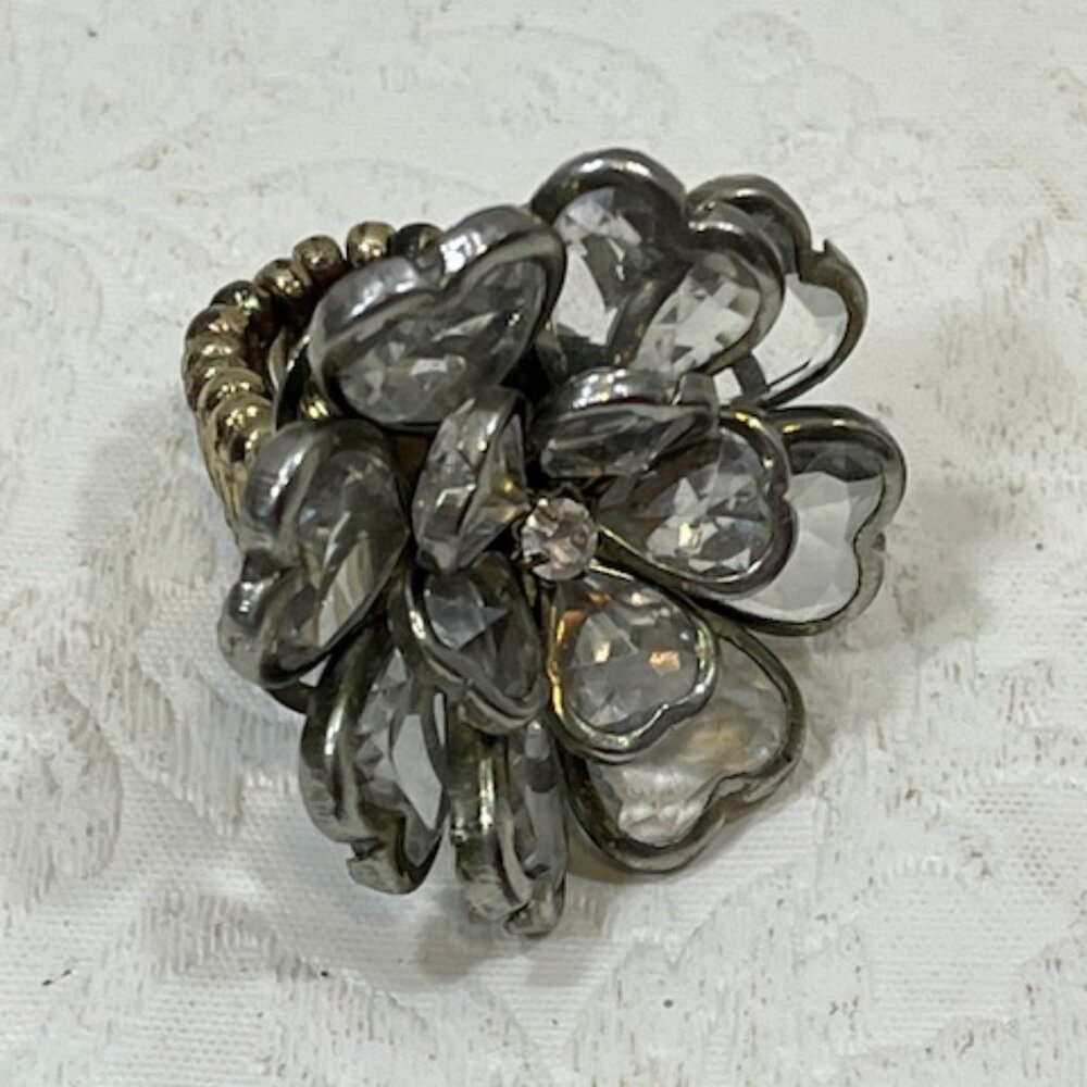 VTG Translucent Floral Cocktail Ring Silver Trim Heart Shapes Stretch Band